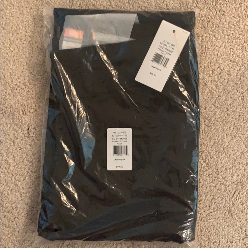 Brand new Perfect Core Pant